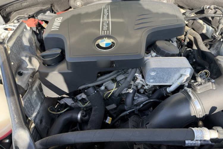 BMW 5 Series 2014 car image #27