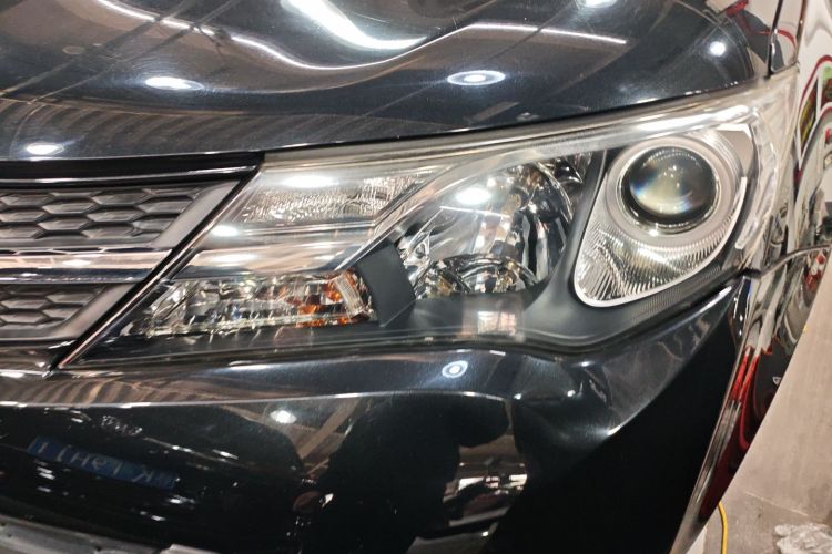 Toyota RAV4 2015 car image #27