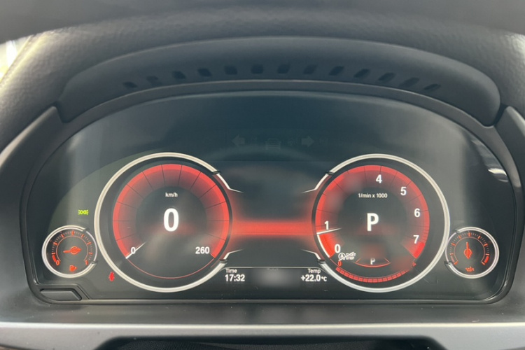 BMW X6 2018 car image #27