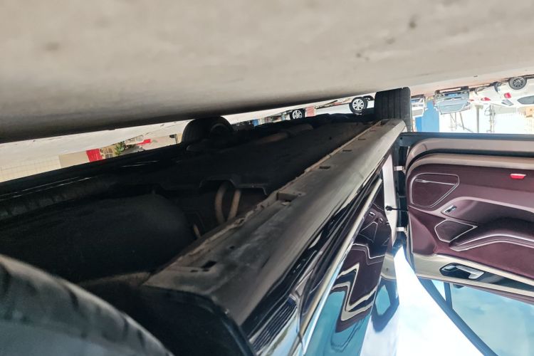 HongQi H9 2021 car image #27