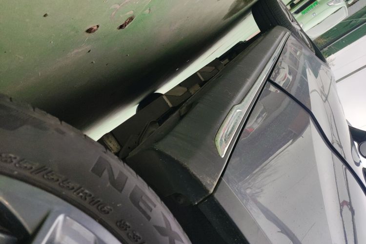 哪吒汽车 哪吒V 2023 汽车图片 #27