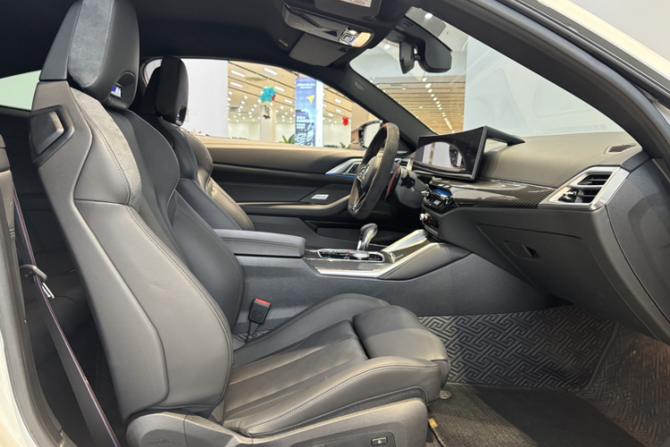 宝马 宝马M4 2025 #27 宝马 宝马M4 2025 汽车图片 #27