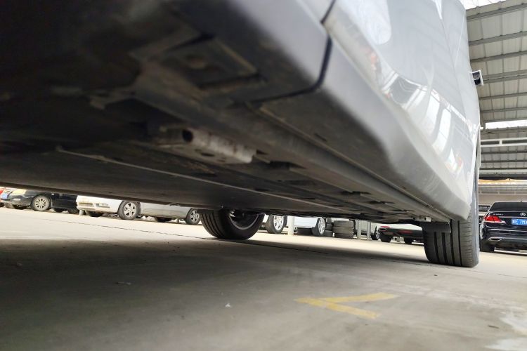 BYD Tang L 2025 immagine di auto #27