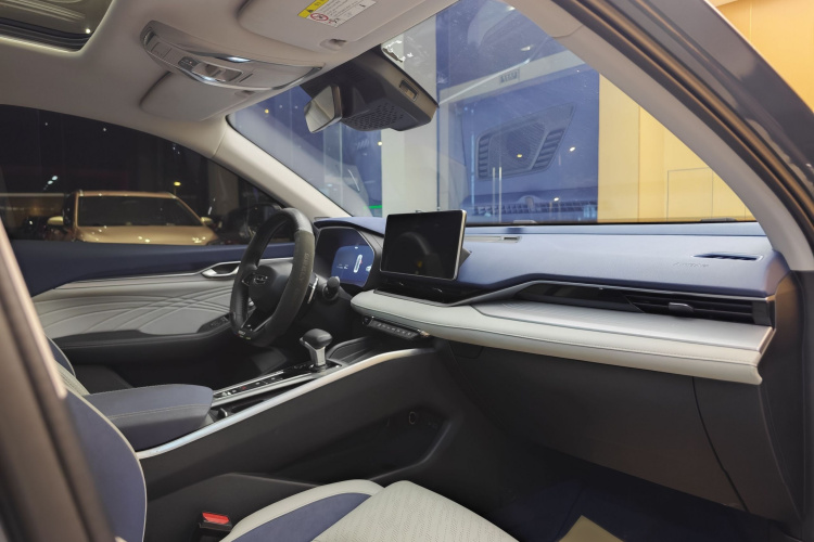 Preface 2022 car image #27