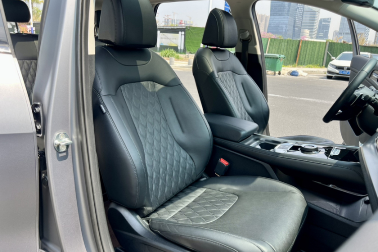 起亚 狮铂拓界 2022 汽车图片 #27