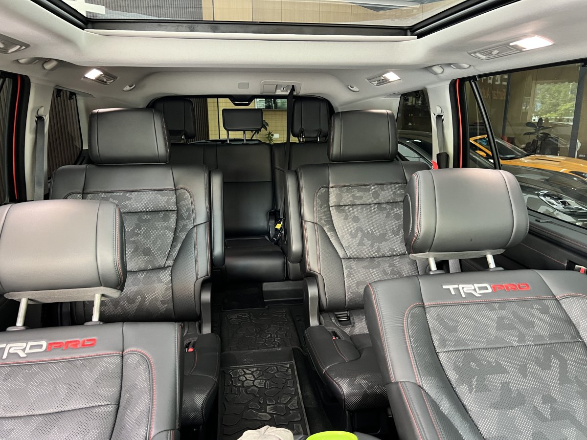 Toyota Sequoia 2024 #27 Toyota Sequoia 2024 imagen de coche #27