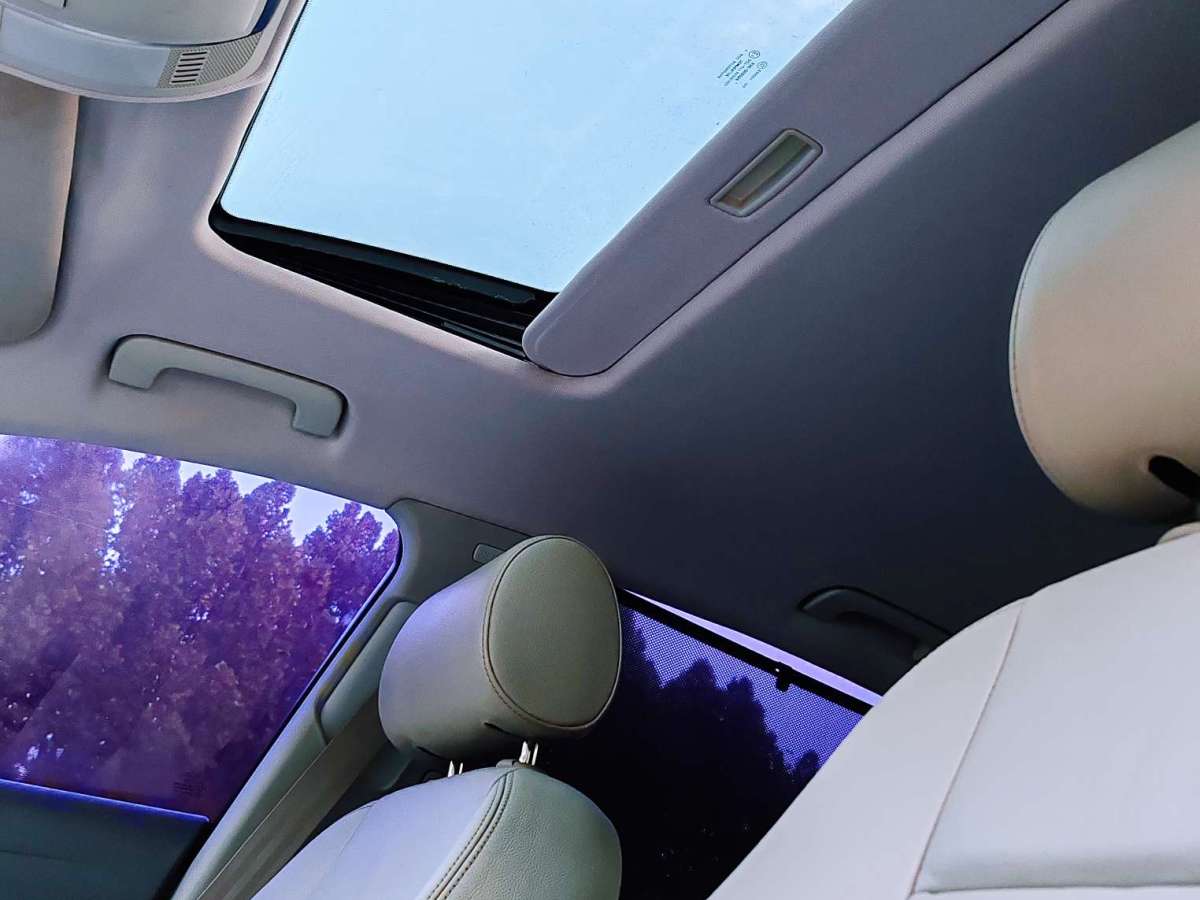 Audi A6 2011 car image #27