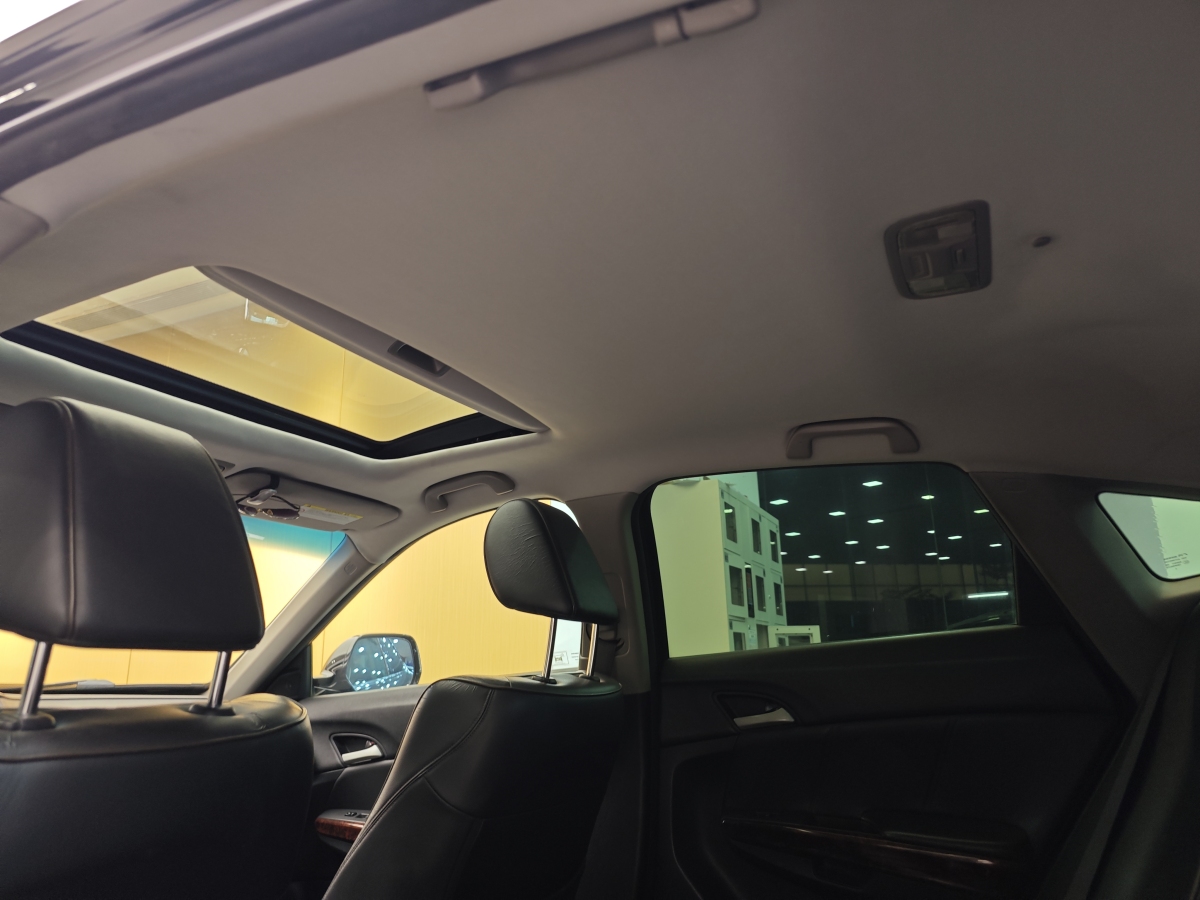 Honda CROSSTOUR 2011 car image #27