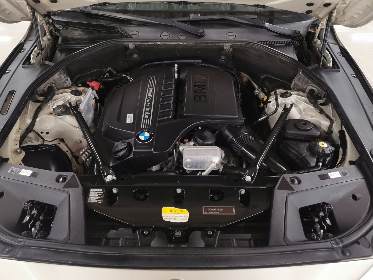 BMW 5 Series GT 2010 #27 BMW 5 Series GT 2010 immagine di auto #27