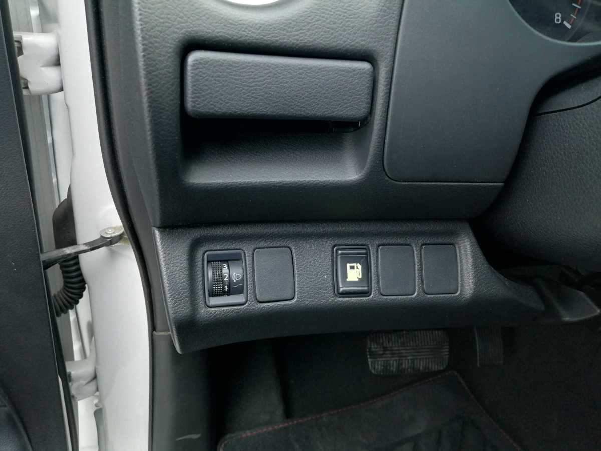 日产 纳瓦拉 2018 汽车图片 #27