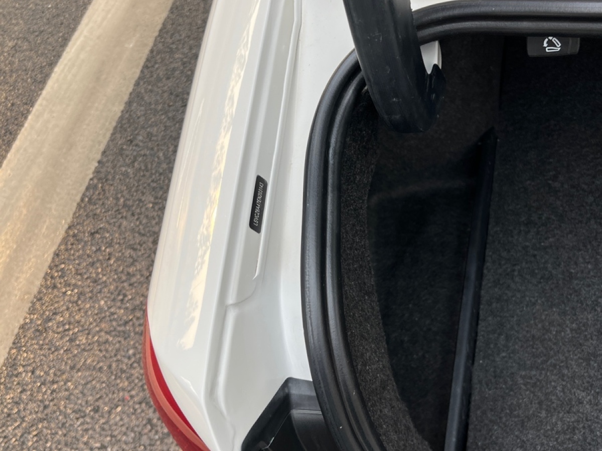 Volkswagen 2015 car image #27