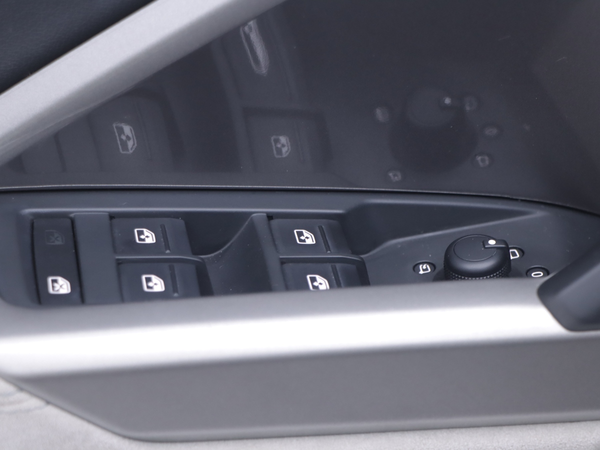 Audi Q3 Sportback 2022 car image #27