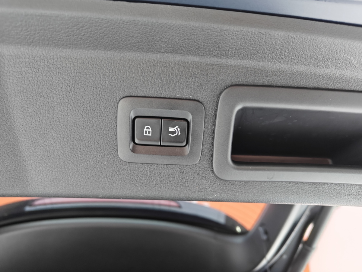 Mazda CX-30 EV 2021 صورة سيارة #27