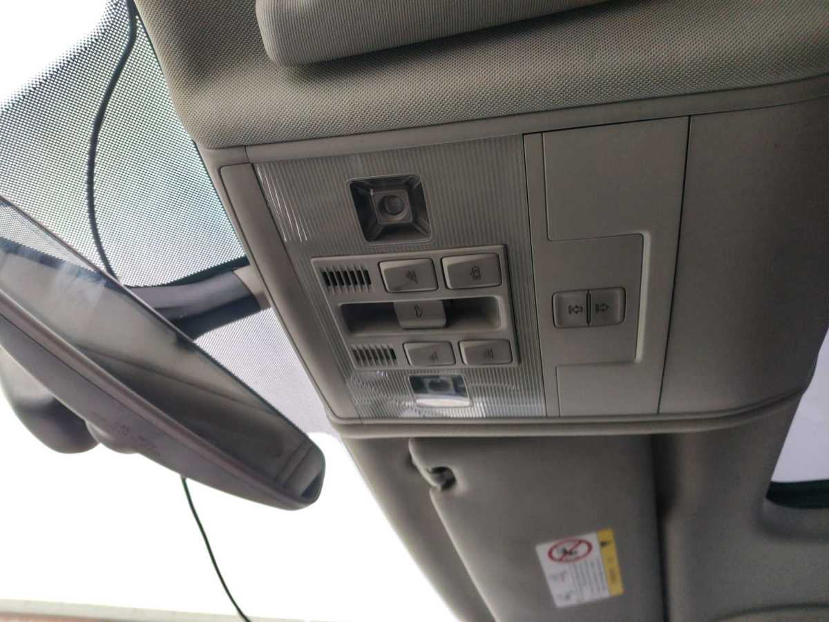 Volkswagen Tiguan X 2017 car image #27