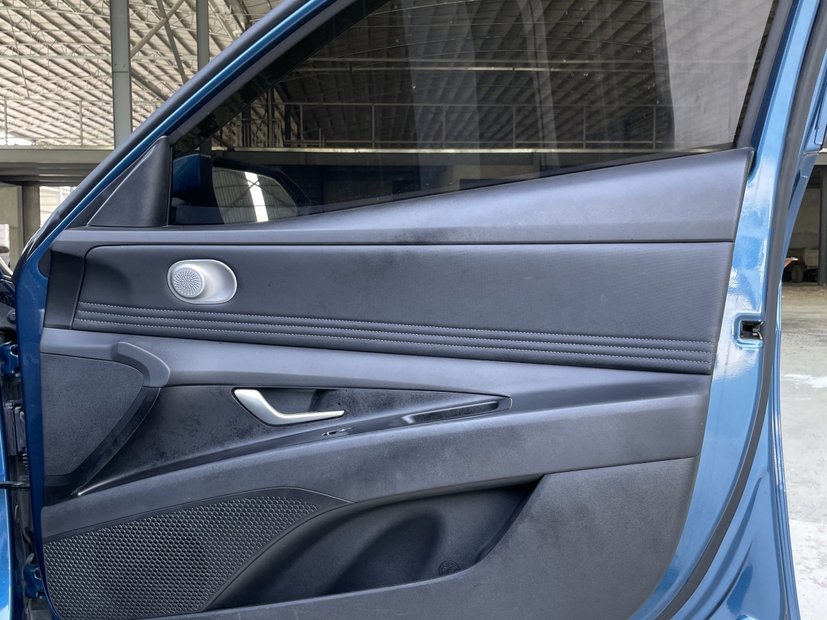 Hyundai Elantra 2023 car image #27