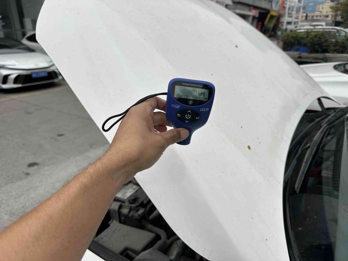 Toyota RAV4 2011 immagine di auto #27