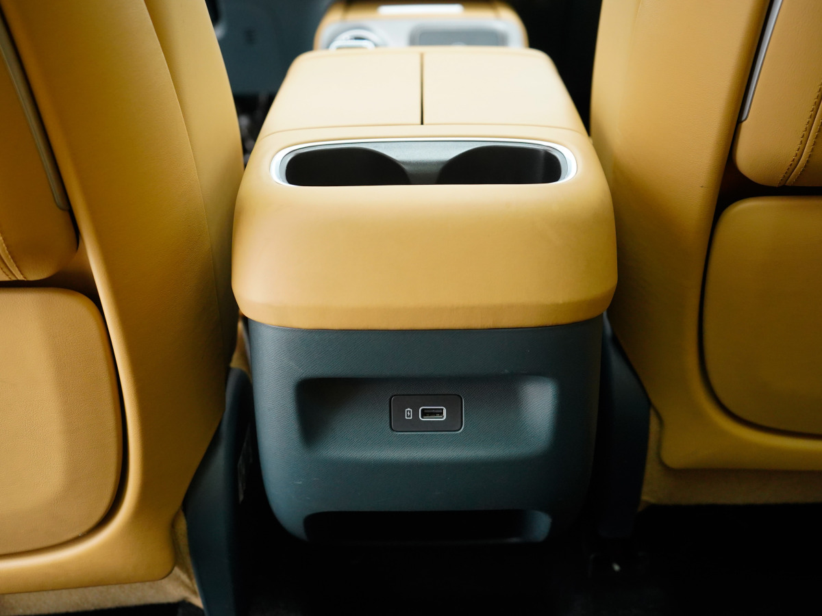 GAC Trumpchi E8 New Energy 2024 car image #27