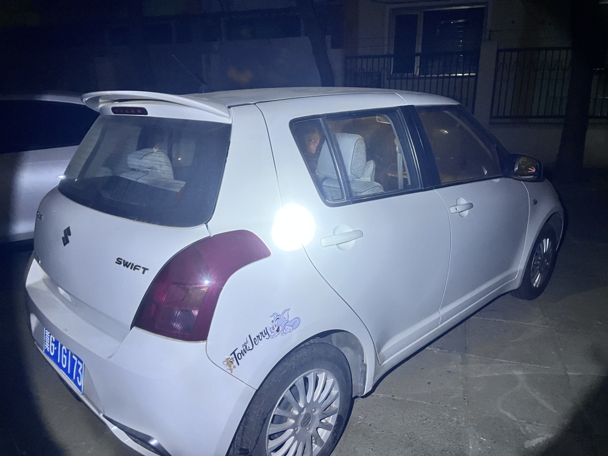 Suzuki Swift 2016 #27 Suzuki Swift 2016 car image #27