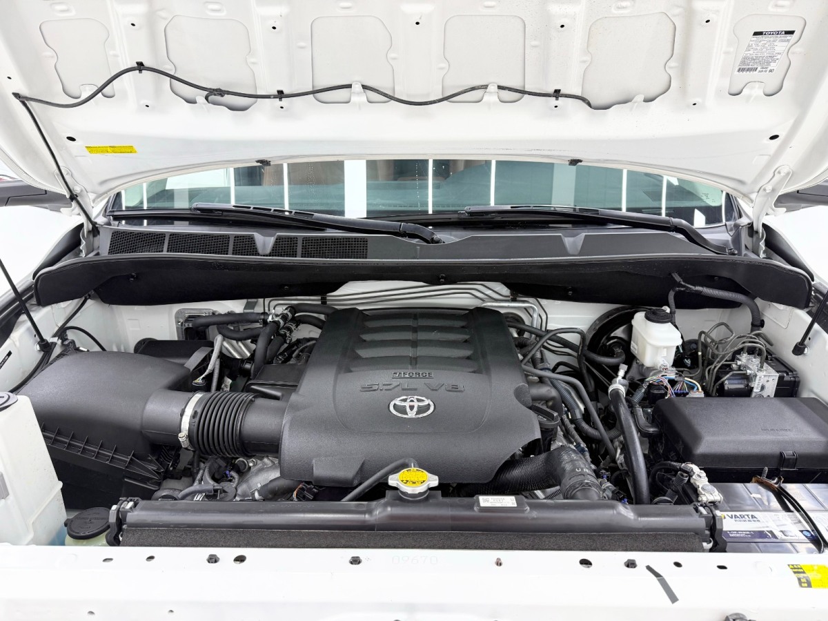 Toyota 2017 #27 Toyota 2017 car image #27