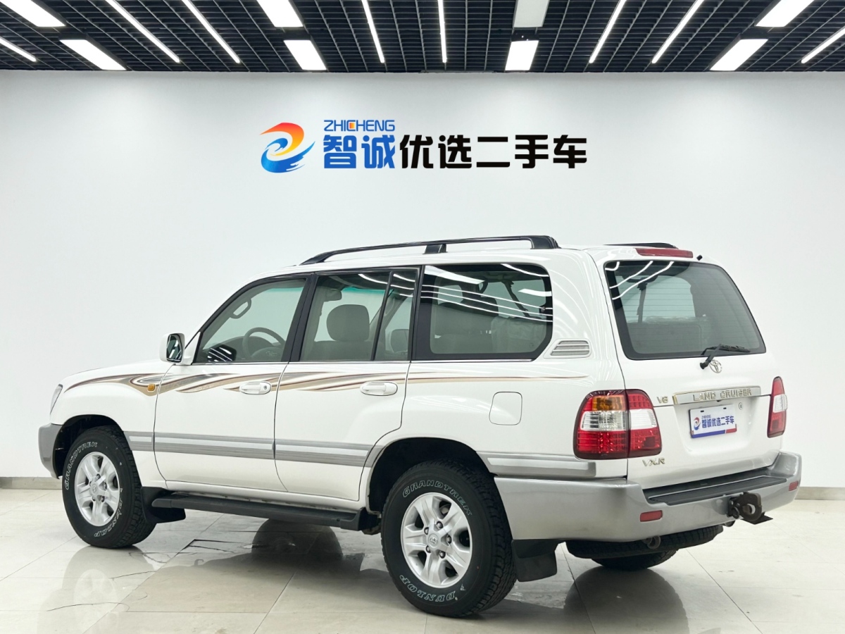 Toyota Land Cruiser 2005 immagine di auto #27