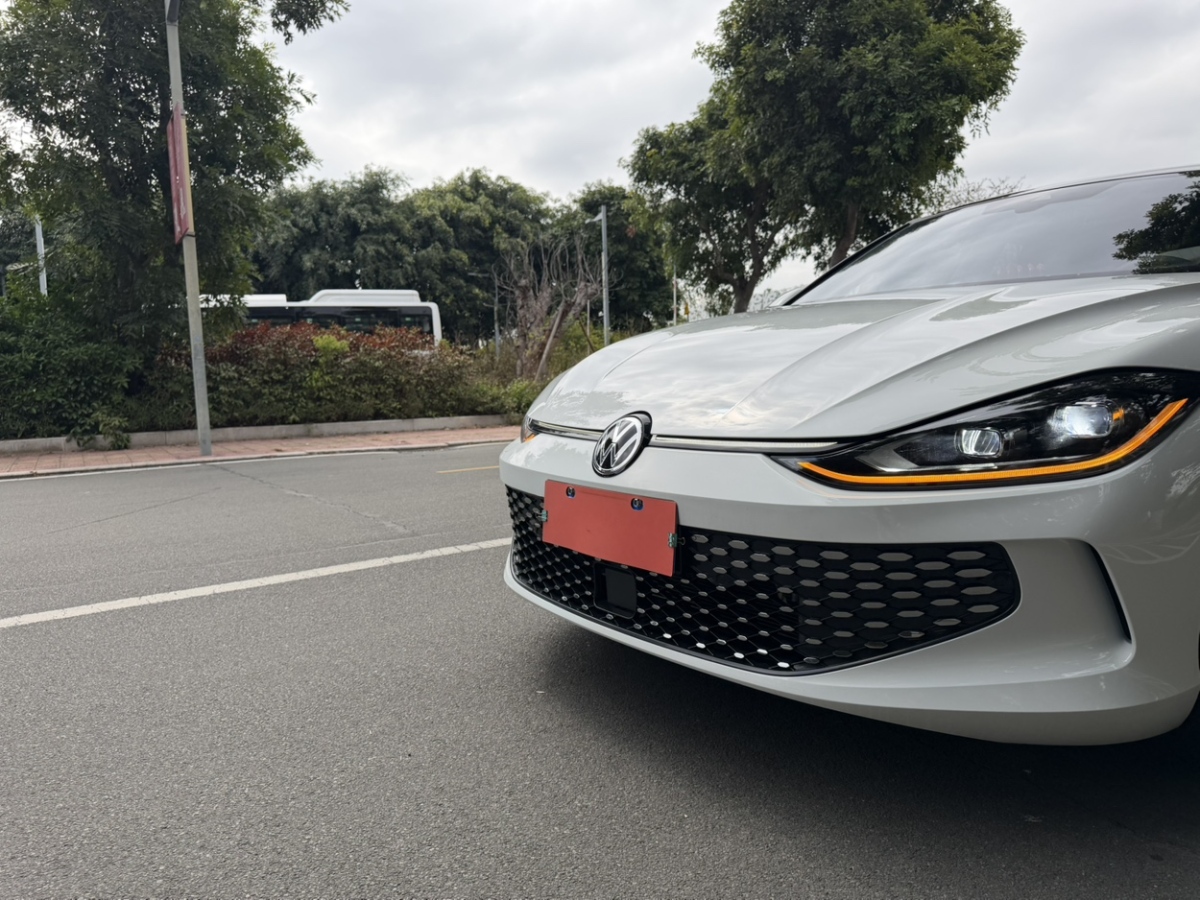 Volkswagen Lamando 2024 car image #27