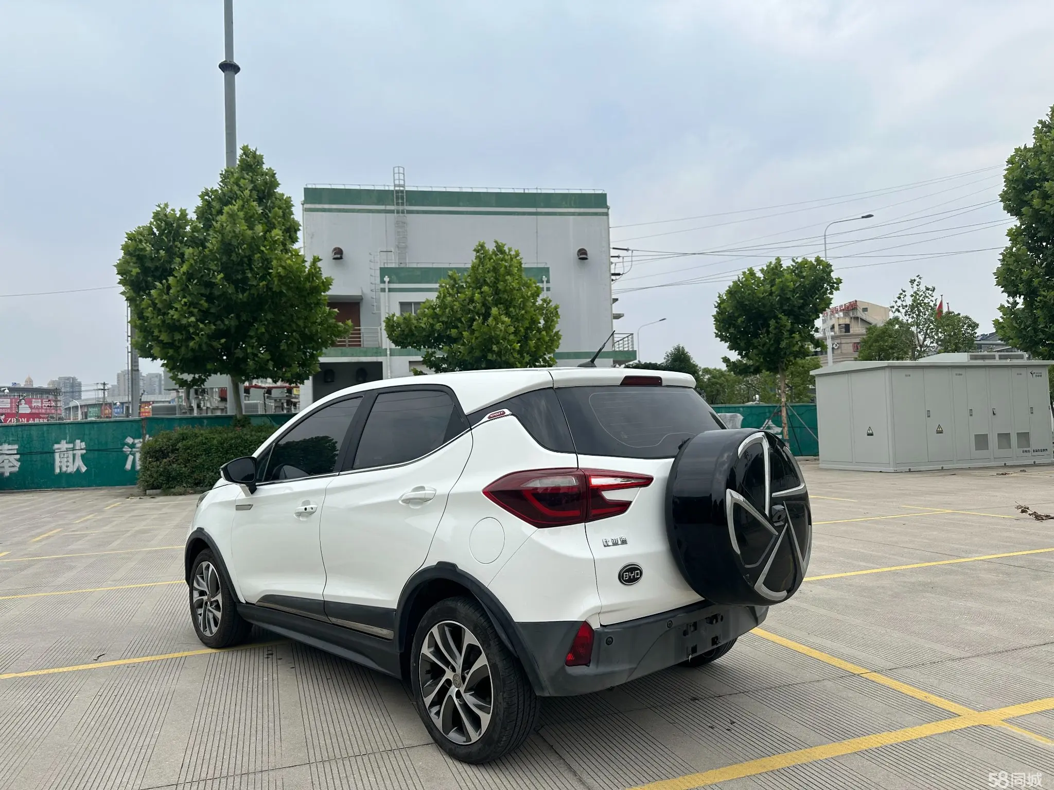 BYD Yuan 2018 صورة سيارة #27