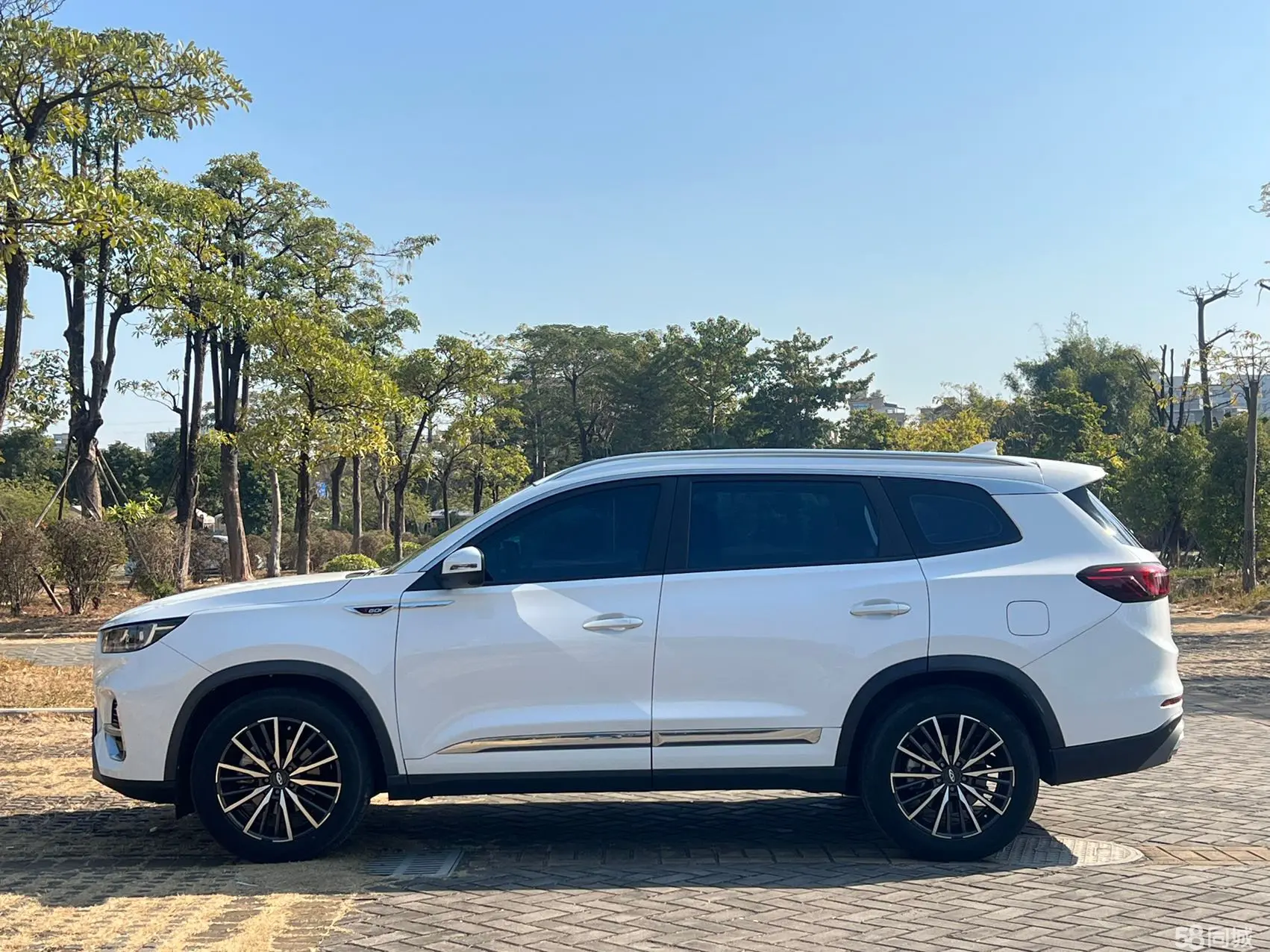 Chery Tiggo 8 Plus 2021 car image #27