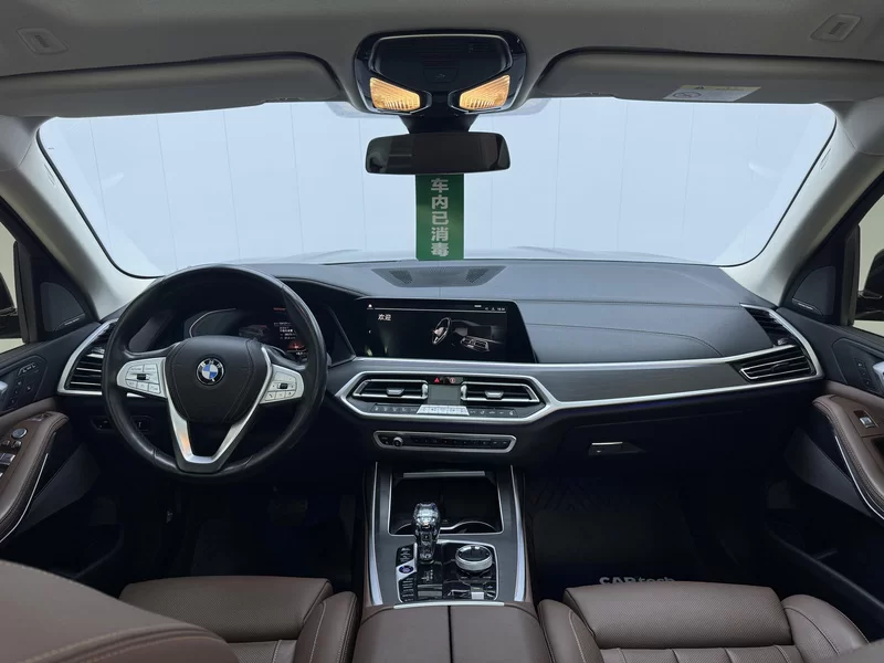 BMW X7 M60i 2021 #27 BMW X7 M60i 2021 car image #27