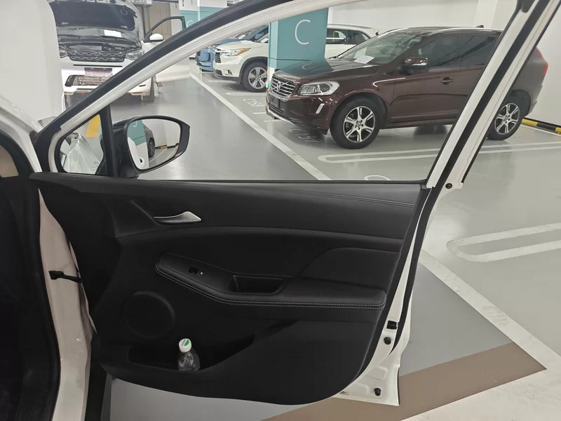 BYD Yuan New Energy 2019 #27 BYD Yuan New Energy 2019 car image #27