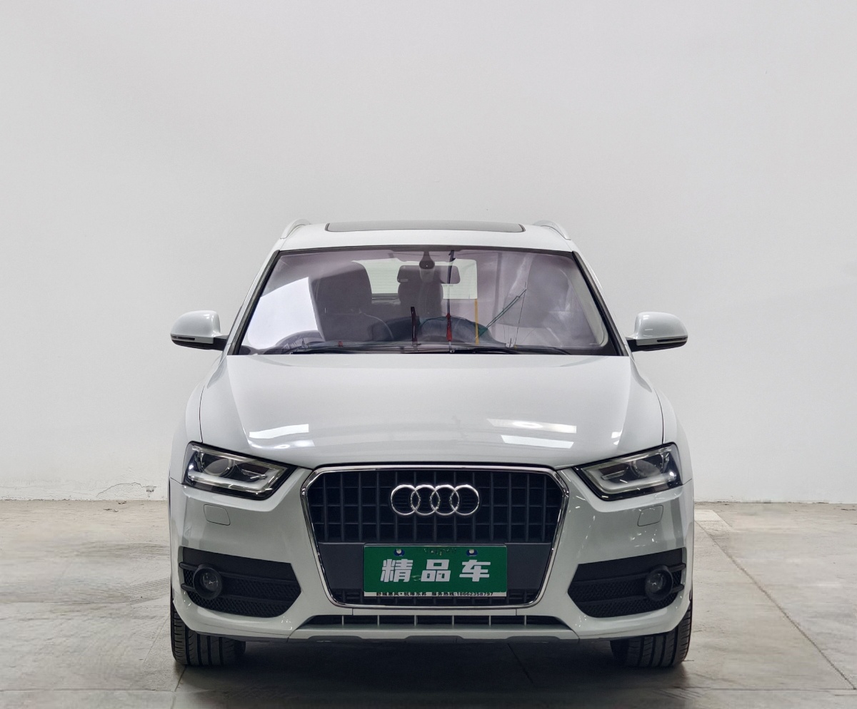Audi Q3 2013 car image #2