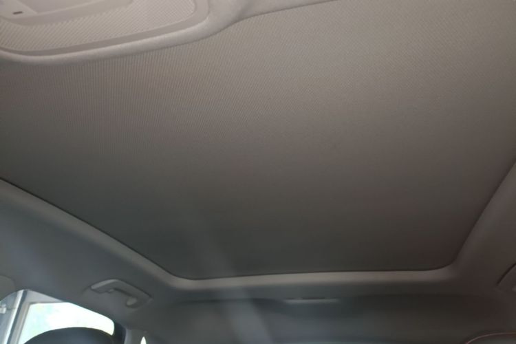 Audi Q3 2021 car image #18
