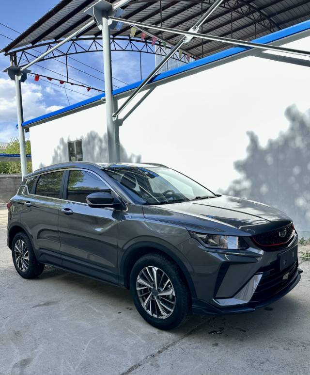 GEELY Coolray 2023 image de voiture #3
