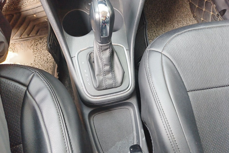 Volkswagen Polo 2017 #18 Volkswagen Polo 2017 car image #18