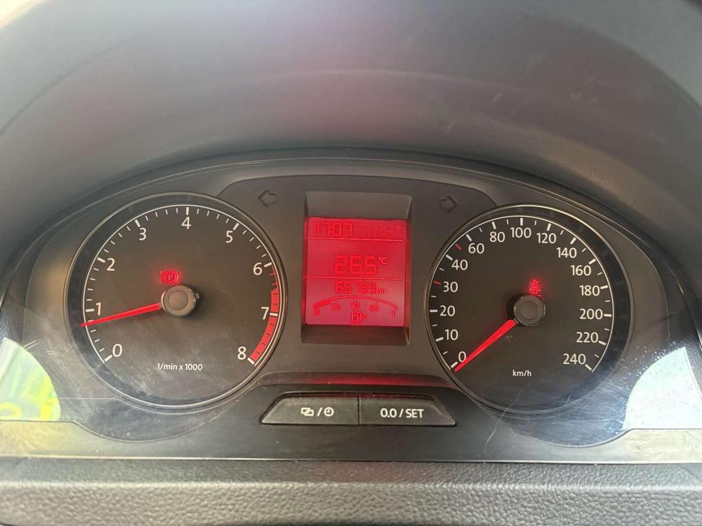 Volkswagen Santana 2015 car image #10