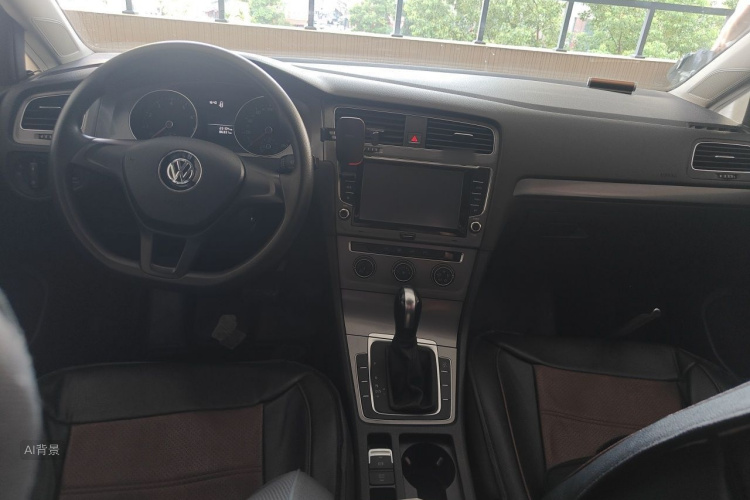 Volkswagen Golf 2015 car image #11
