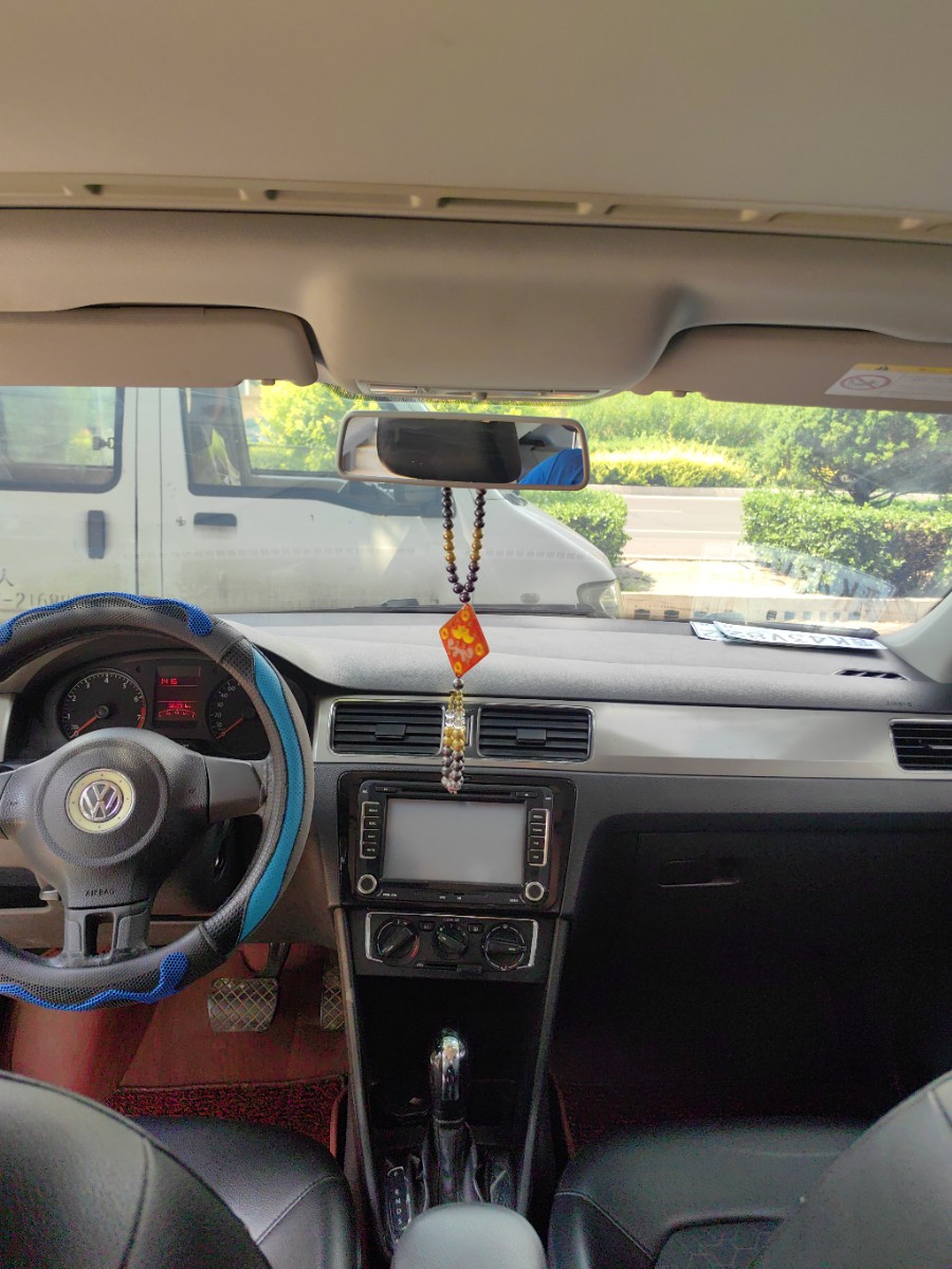 Volkswagen Santana 2016 car image #5