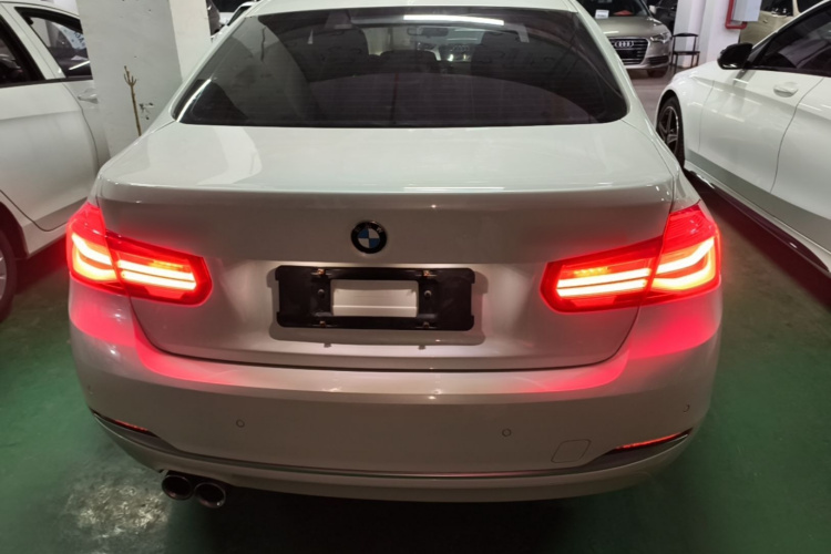 BMW 3 Series 2018 #4 BMW 3 Series 2018 imagen de coche #4