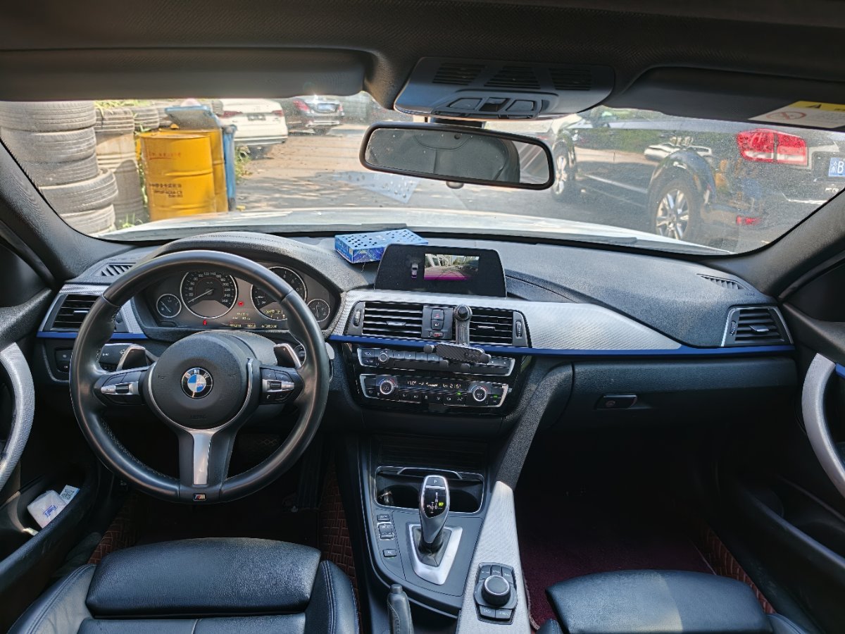 BMW 3 Series 2018 #5 BMW 3 Series 2018 car image #5