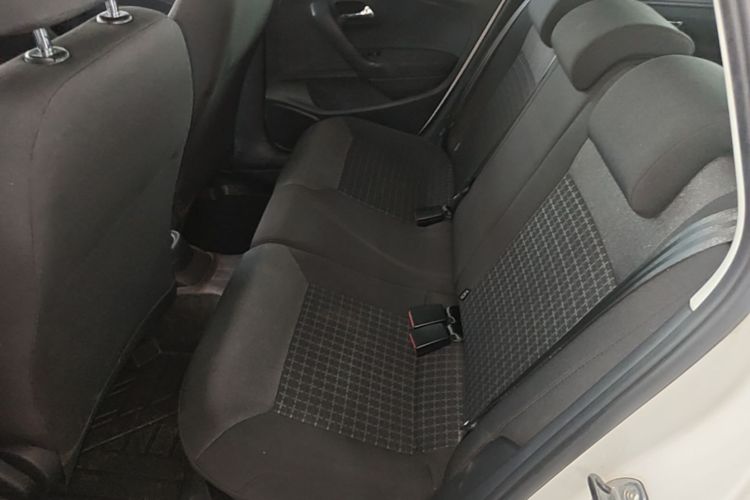 Volkswagen Polo 2017 #13 Volkswagen Polo 2017 car image #13