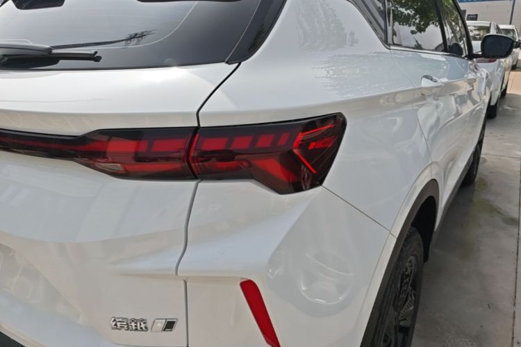 GEELY Coolray 2022 immagine di auto #8