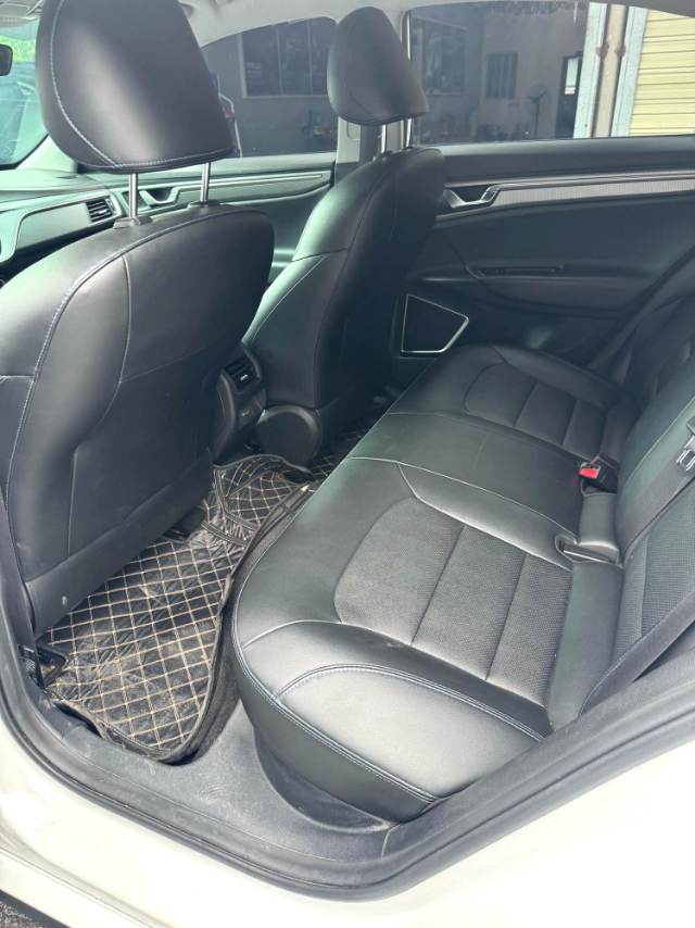 GEELY Emgrand New Energy 2023 image de voiture #3
