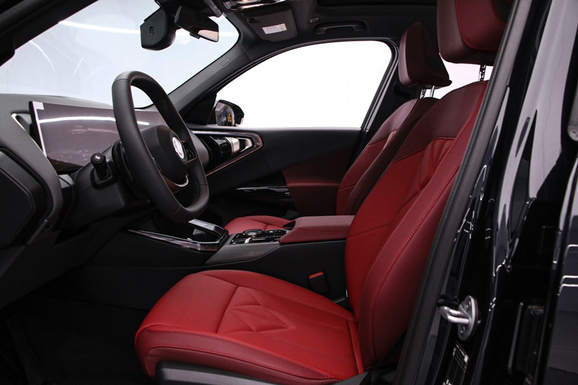 BMW X3 2026 #3 BMW X3 2026 car image #3