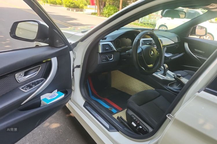 BMW 3 Series 2017 صورة سيارة #18