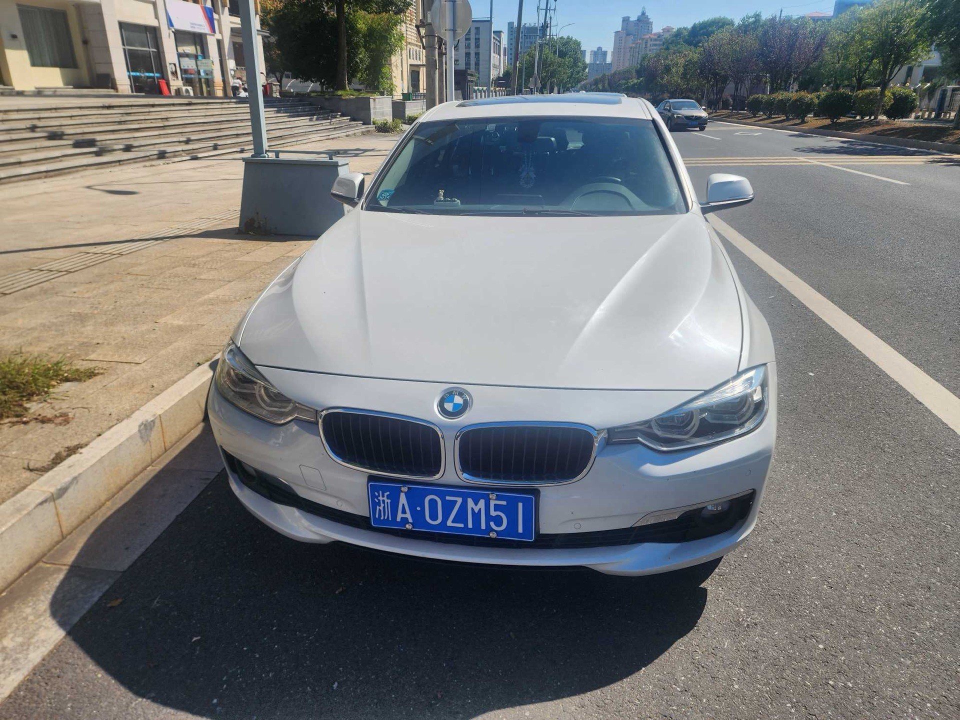 BMW 3 Series 2017 #2 BMW 3 Series 2017 car image #2