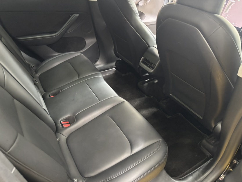 Tesla Model Y 2023 #5 Tesla Model Y 2023 car image #5