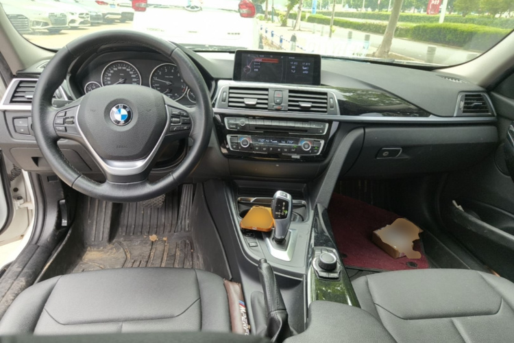 BMW 3 Series 2017 #10 BMW 3 Series 2017 immagine di auto #10