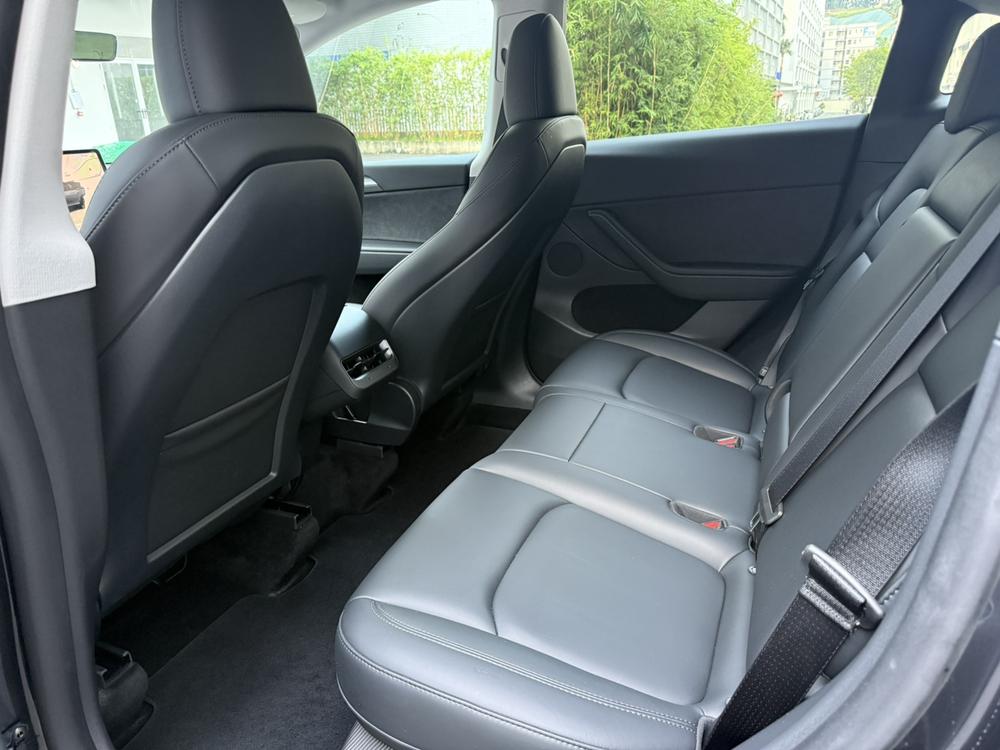 Tesla Model Y 2024 #11 Tesla Model Y 2024 car image #11