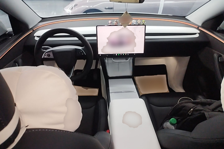 Tesla Model Y 2025 #10 Tesla Model Y 2025 car image #10