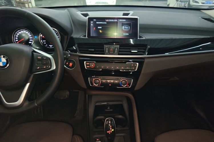 BMW X1 2019 #17 BMW X1 2019 car image #17