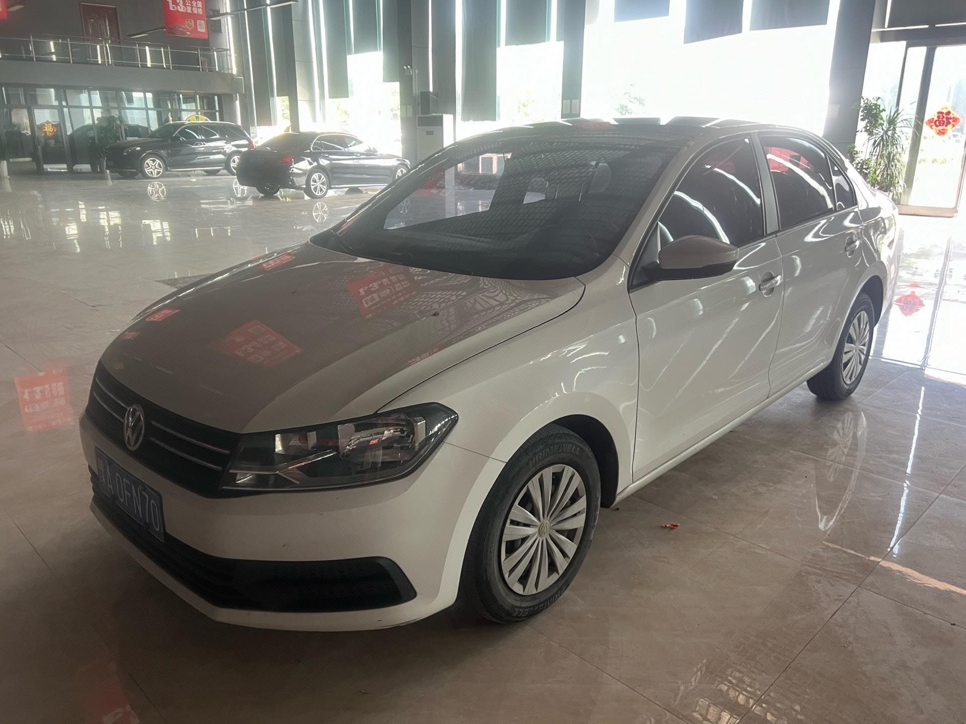 Volkswagen Santana 2017 car image 
